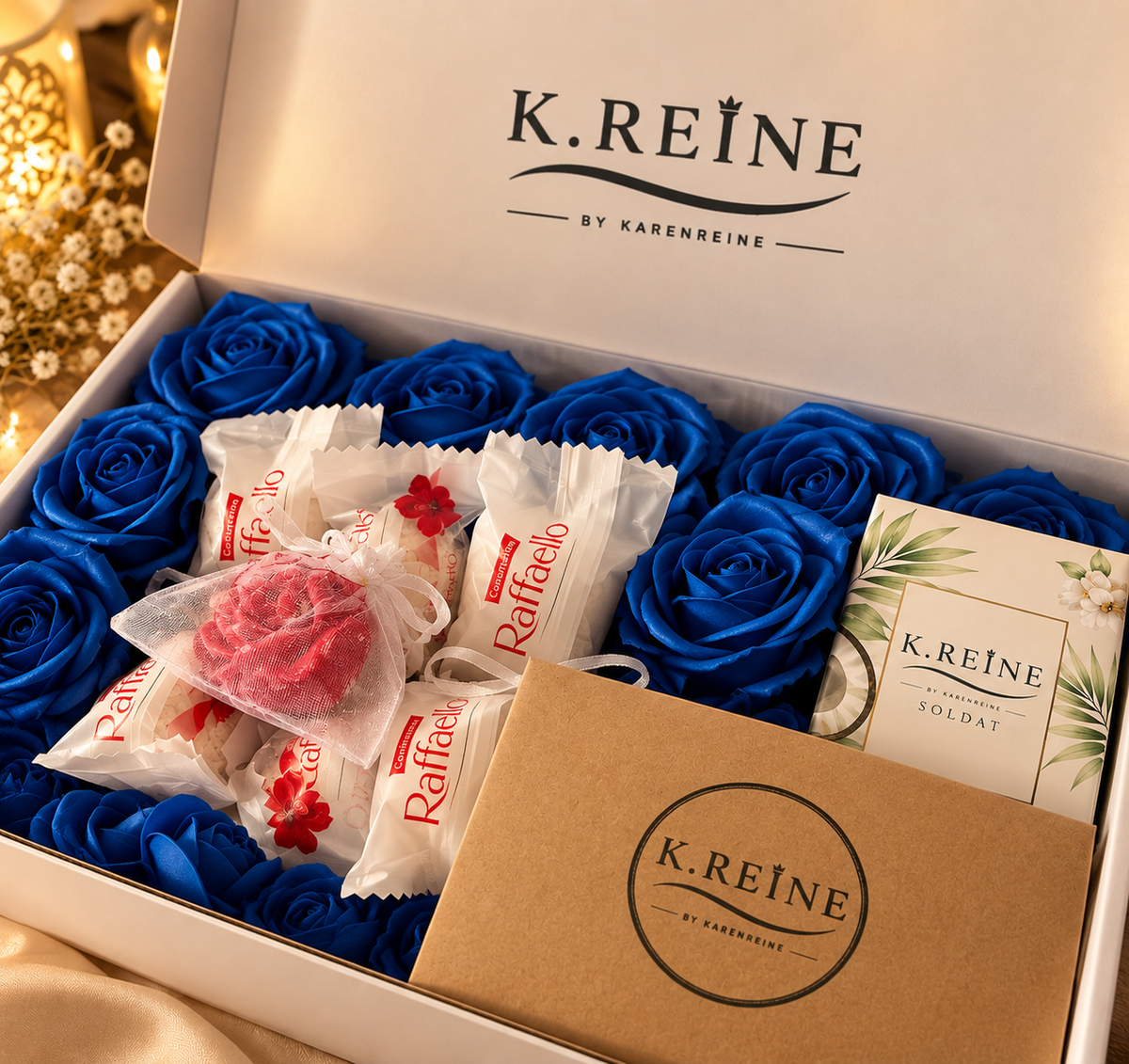 Coffret Rectangle Essentiel Vide Avec chocolats, fleurs ,mot et ruban personnalisés,Petit bougies en forme de rose.